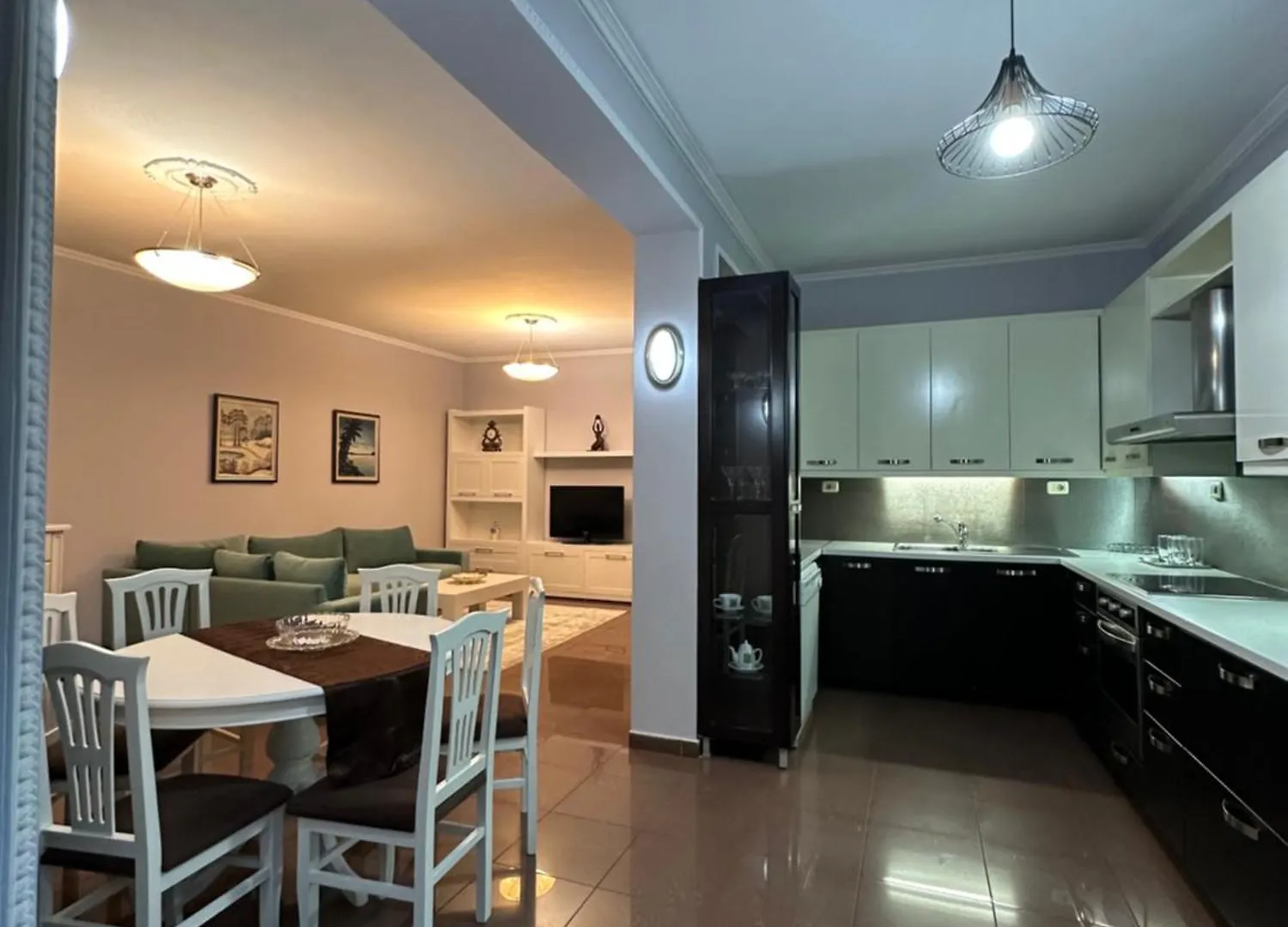 Sunway Apartments Tirana 0*,